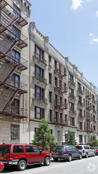 561 W 174th St, New York, NY for sale - Building Photo - Image 2 of 2