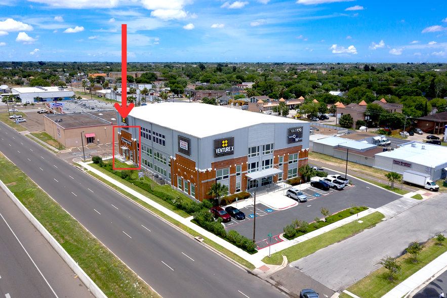 222 N Expressway, Brownsville, TX for lease - Building Photo - Image 3 of 17