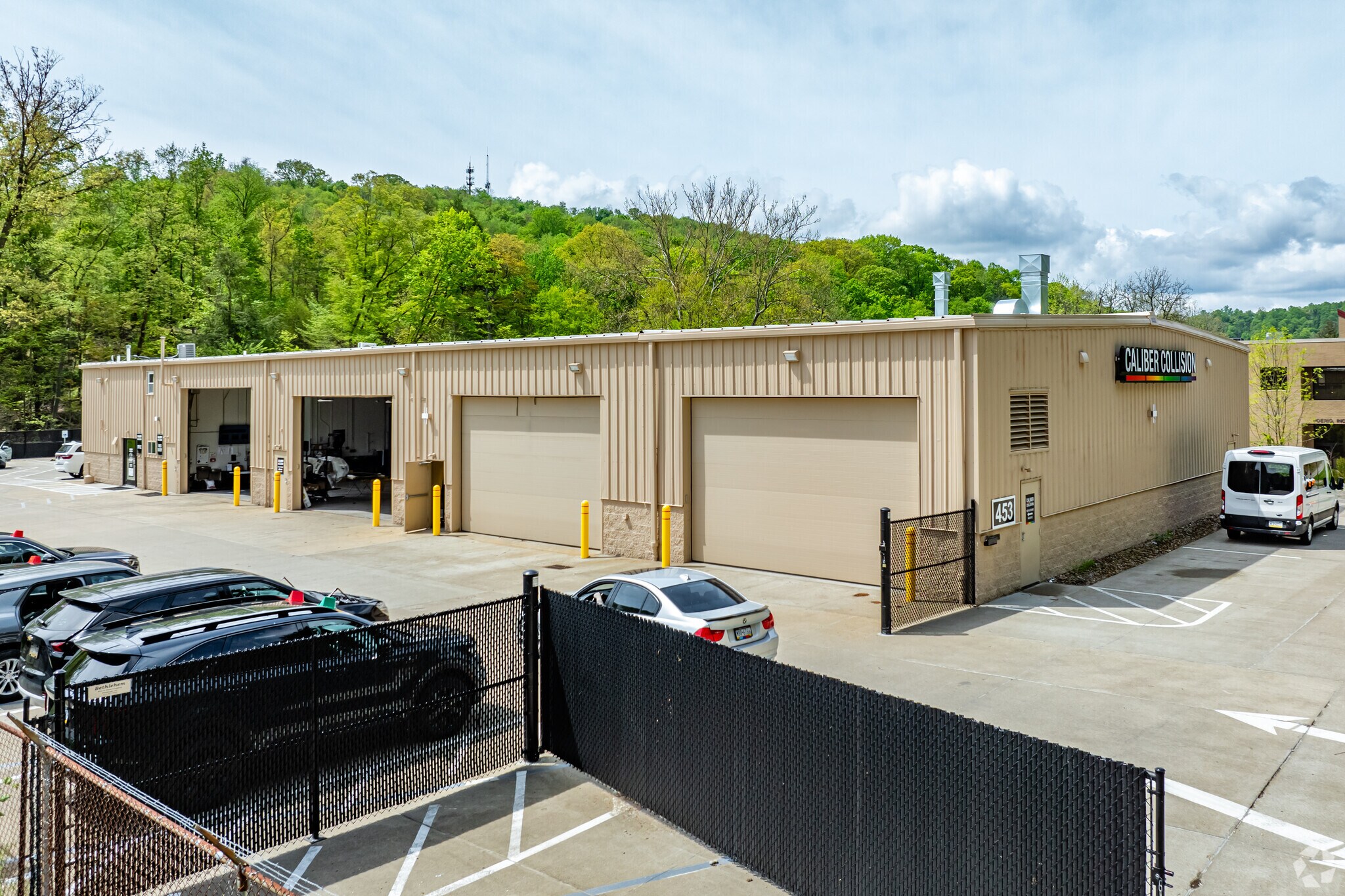 453 Lowries Run Rd, Pittsburgh, PA for sale Primary Photo- Image 1 of 1