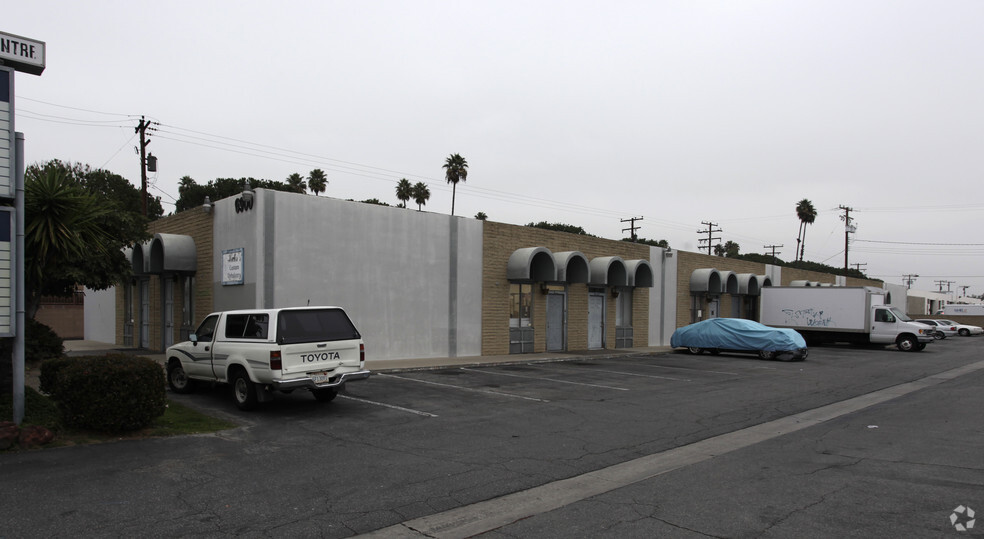 6900 Knott Ave, Buena Park, CA for lease - Primary Photo - Image 1 of 6