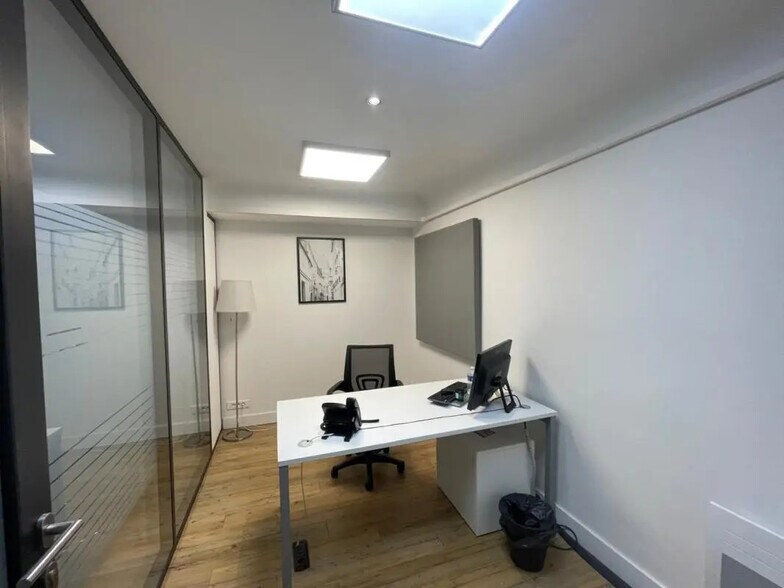 Office in Bordeaux for sale - Building Photo - Image 3 of 7