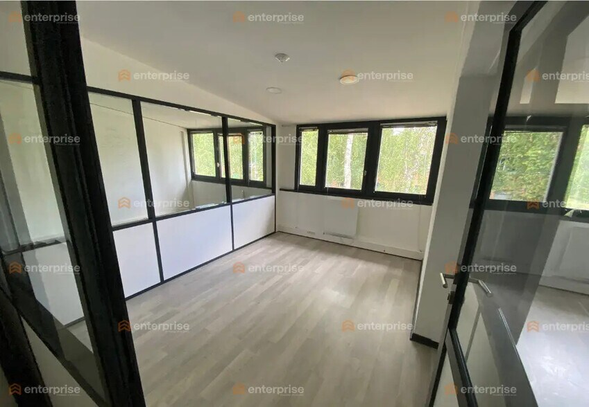 Office in VILLENEUVE-D'ASCQ for sale - Interior Photo - Image 3 of 3