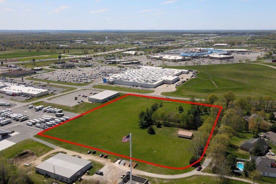 1605 Yearack Dr, Marion, IL for sale - Building Photo - Image 1 of 6