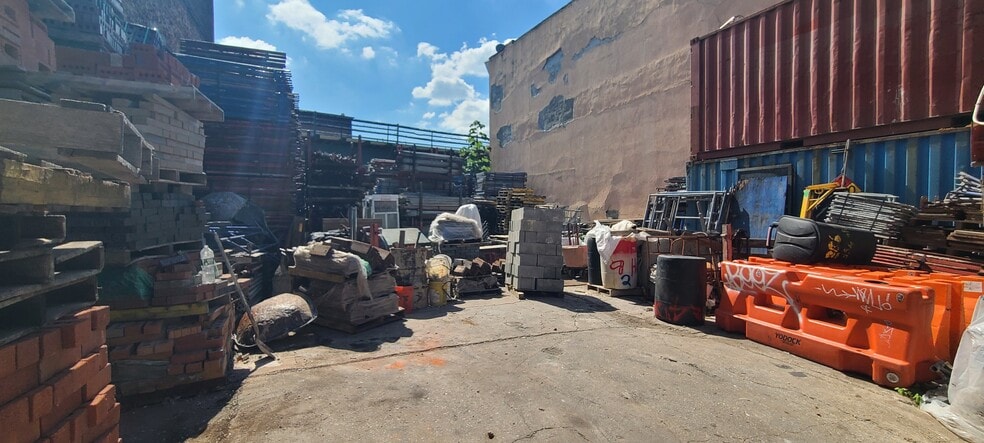 3071 Fulton St, Brooklyn, NY for lease - Building Photo - Image 3 of 8