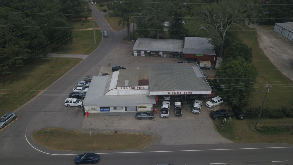 NNN Portfolio Tire & Auto repair stores portfolio of 4 properties for sale on LoopNet.com - Building Photo - Image 2 of 26