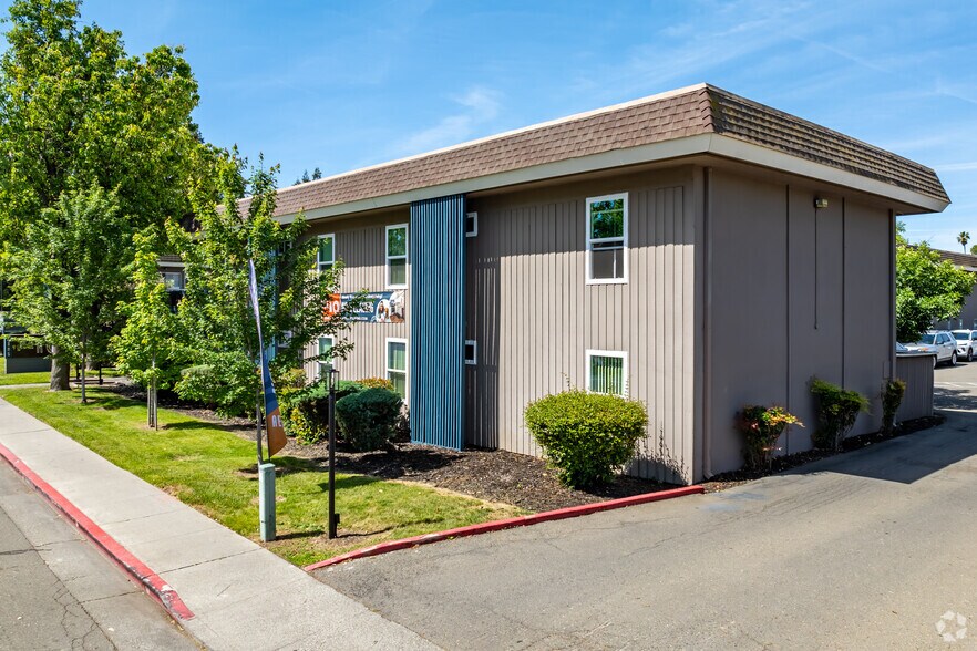 1805 Anderson Rd, Davis, CA for sale - Primary Photo - Image 1 of 1