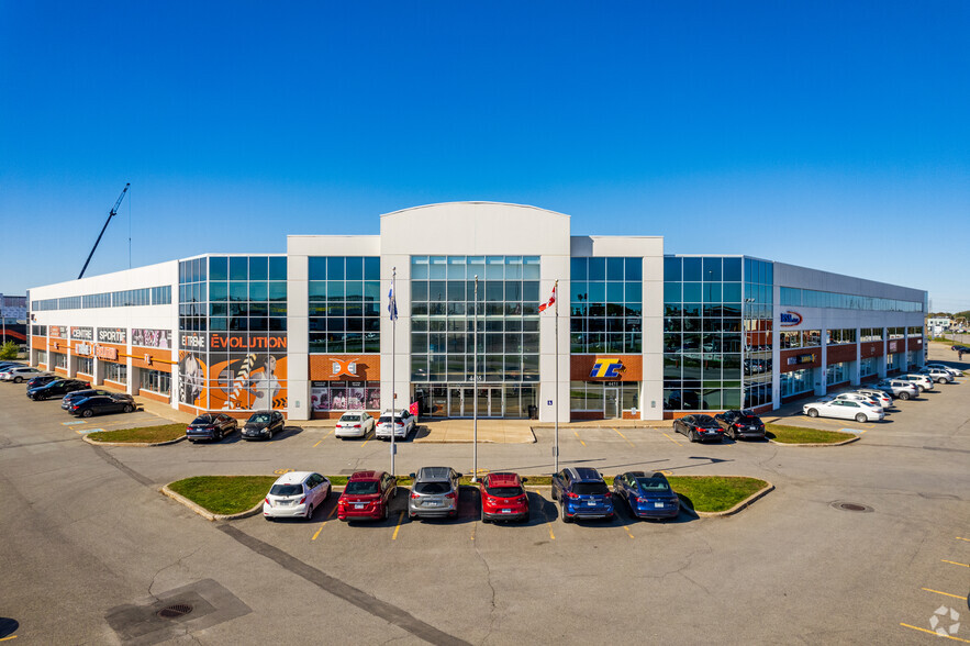 4451-4479 Aut Laval Ouest (A-440), Laval, QC for lease - Building Photo - Image 1 of 4