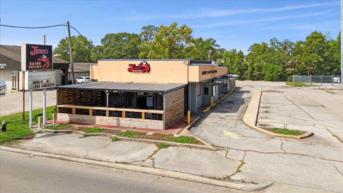 425 N Main Rd, Vidor, TX for sale Building Photo- Image 1 of 32
