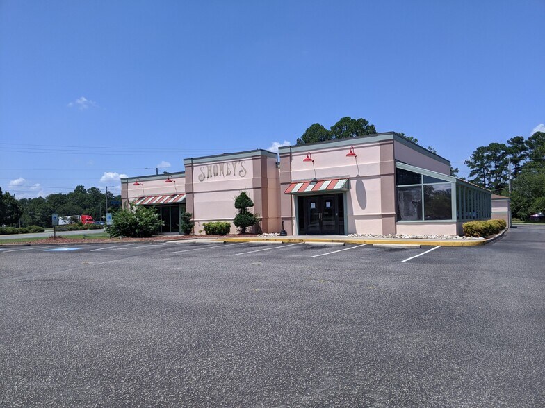 3400 N Elm St, Lumberton, NC 28358 Retail for Lease