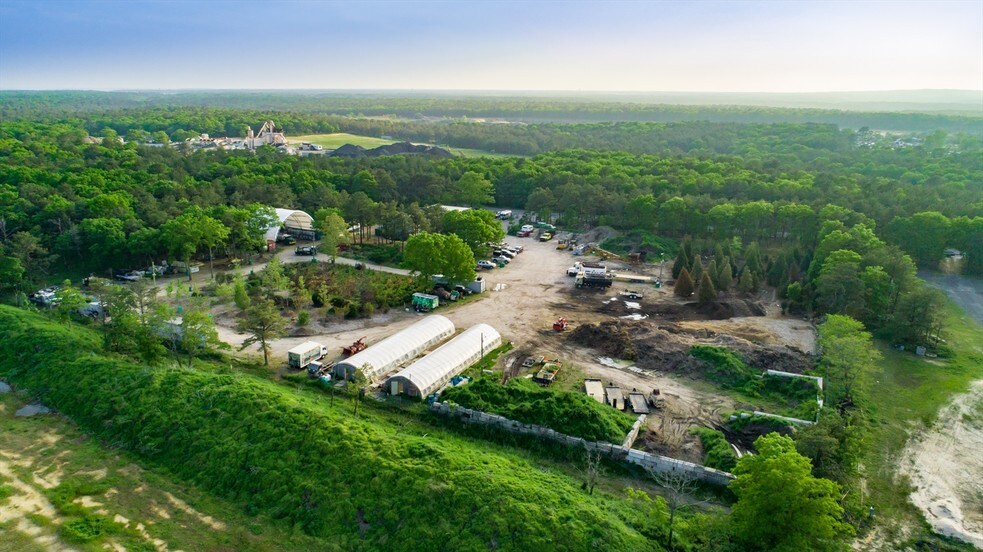 1212 Speonk Riverhead Rd, Speonk, NY for sale - Other - Image 1 of 1