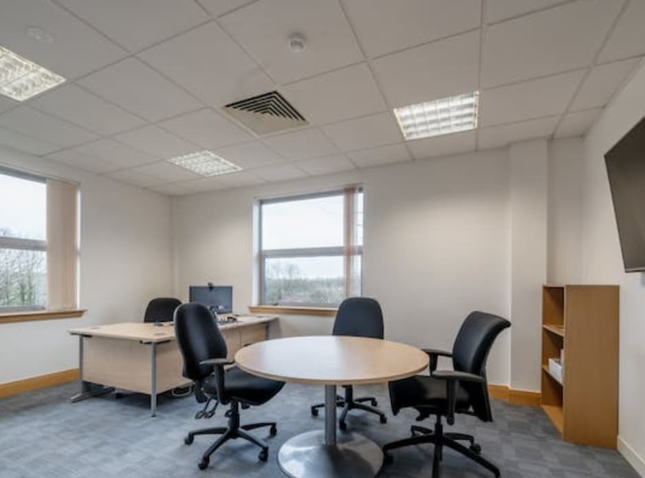 Gazelle Close, Wokingham for sale Interior Photo- Image 1 of 5