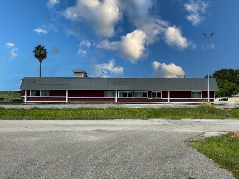 2820 I-10 E, Beaumont, TX for lease - Building Photo - Image 2 of 10