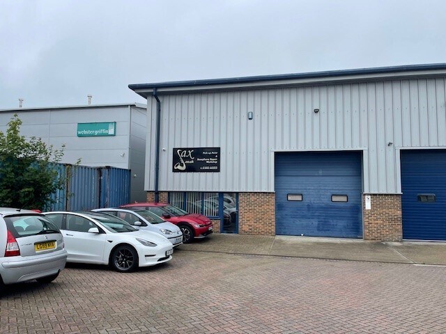 Farningham Rd, Crowborough for lease - Primary Photo - Image 1 of 1