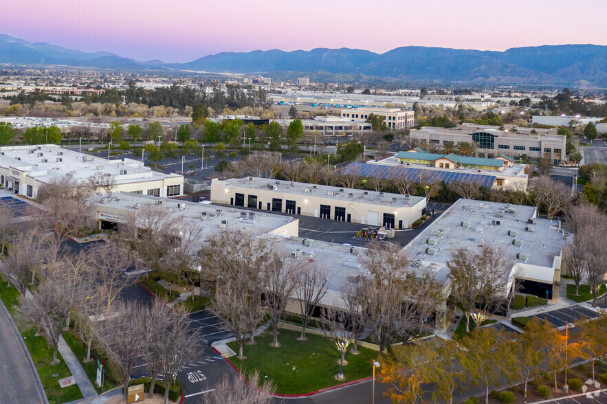 720 E Carnegie Dr, San Bernardino, CA for lease - Building Photo - Image 1 of 40