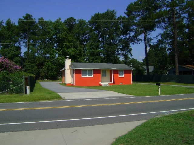 1016 71st School Rd, Fayetteville, NC for sale - Primary Photo - Image 1 of 1