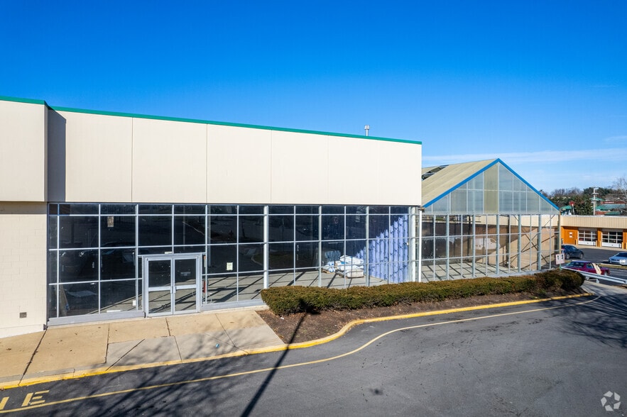 2811 Dekalb Pike, Norristown, PA for lease - Building Photo - Image 2 of 6