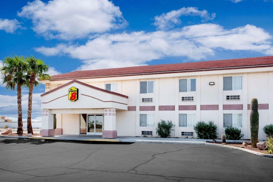 2050 W Dome Rock Rd, Quartzsite, AZ for sale - Primary Photo - Image 1 of 1