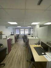 100 Rue Petit, Paris for lease Interior Photo- Image 2 of 4