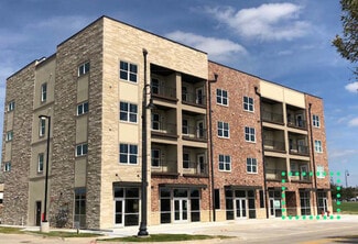 More details for 415 Center Pl, Altoona, IA - Retail for Lease