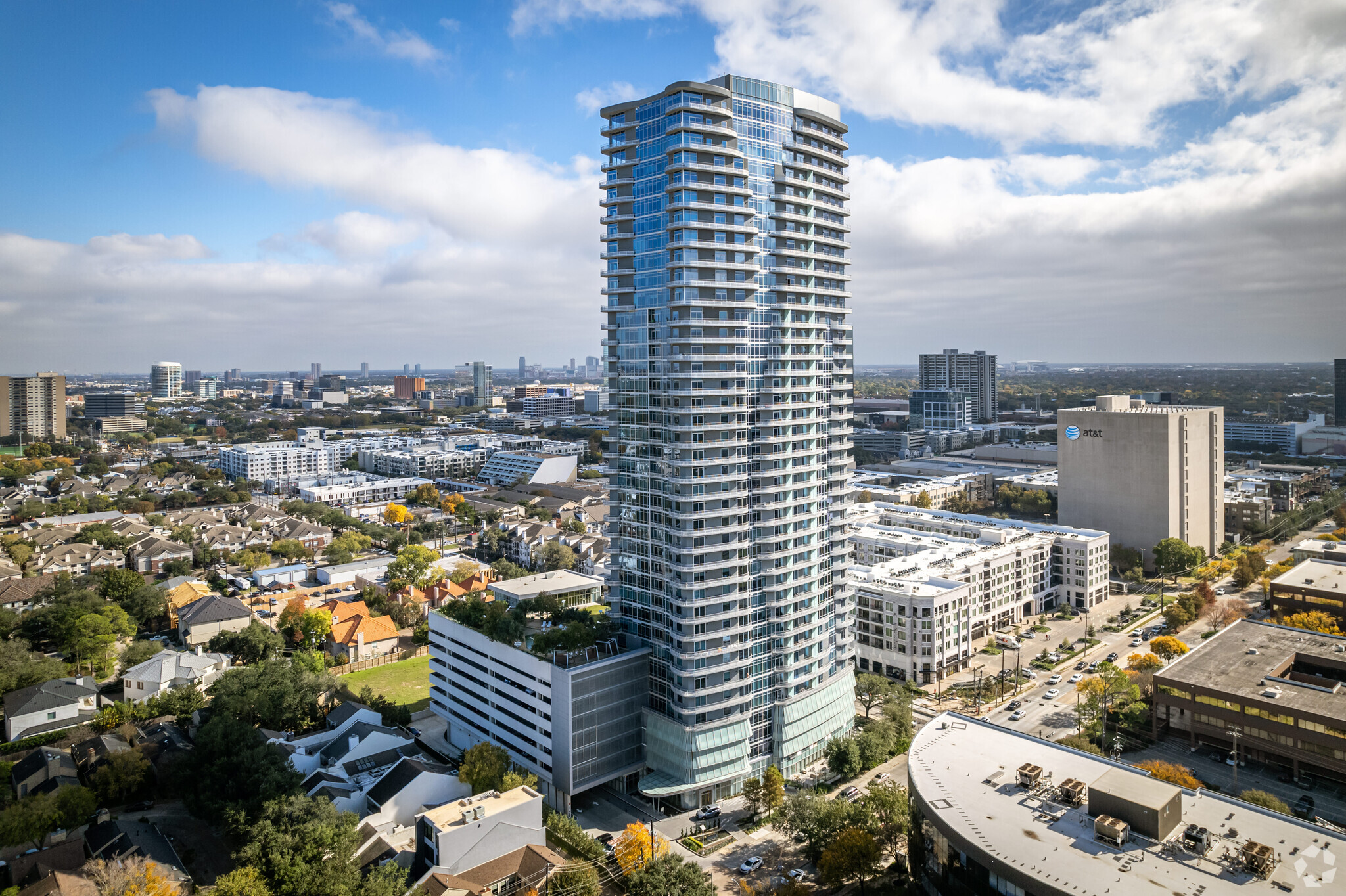 2929 Weslayan St, Houston, TX for lease Building Photo- Image 1 of 103