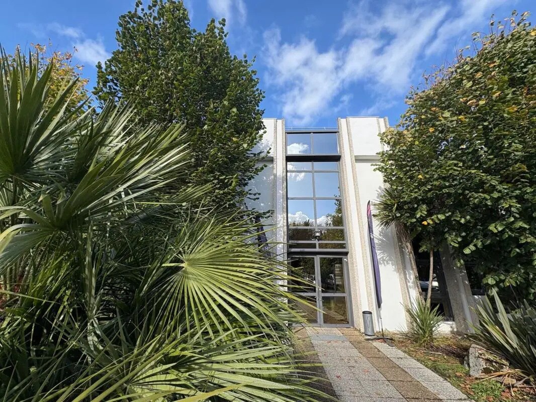 Office in Nantes for lease Building Photo- Image 1 of 12