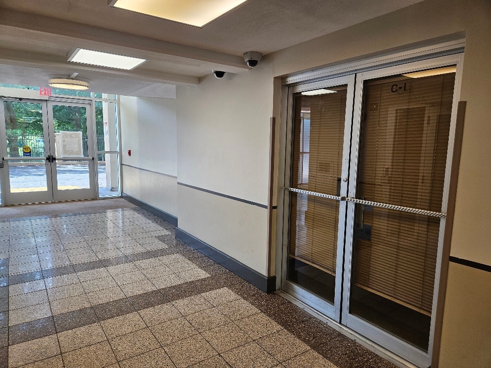 4600 S Four Mile Run Dr, Arlington, VA 22204 - Unit C1 -  - Interior Photo - Image 1 of 16