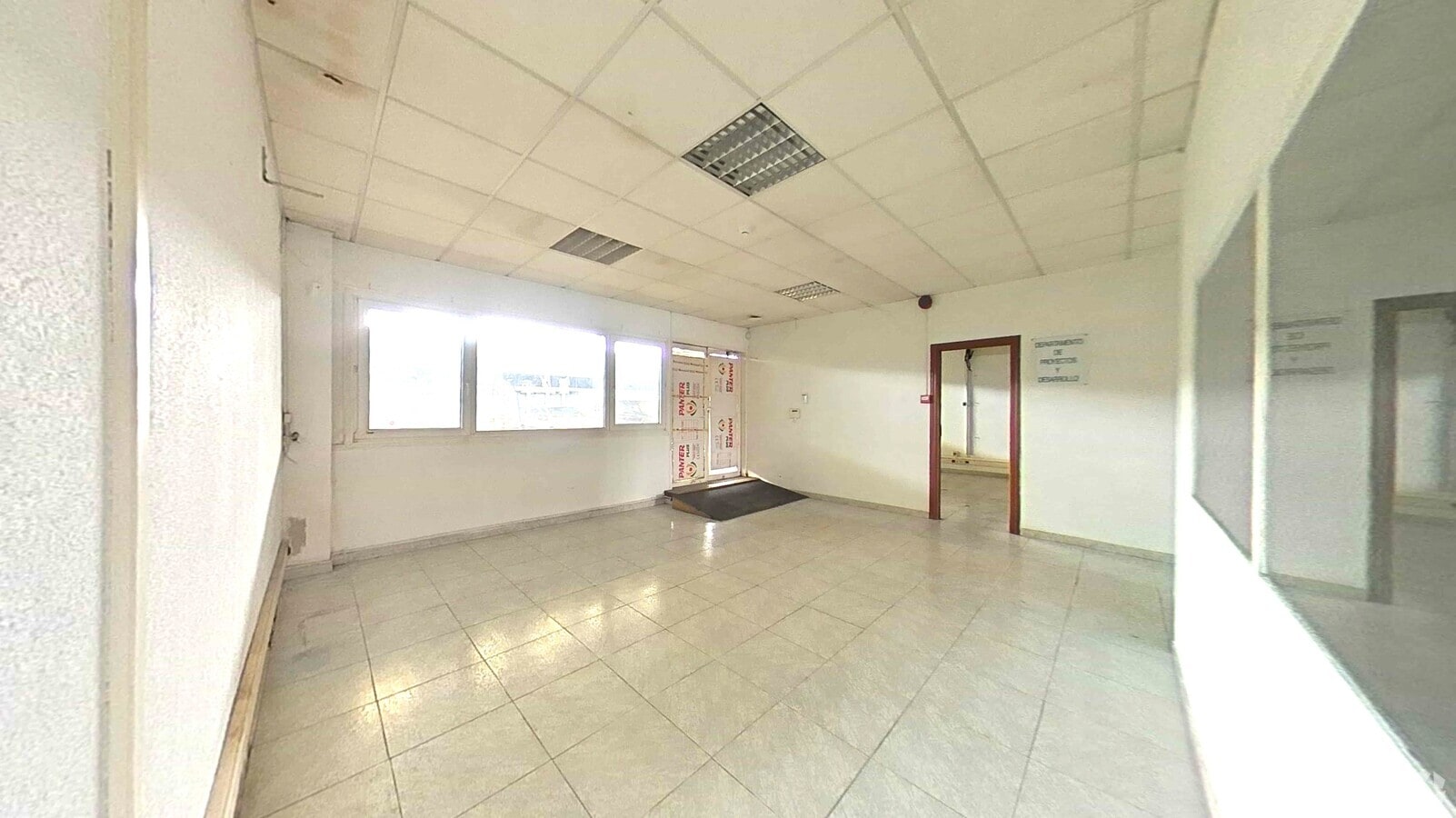 Guadalajara, GUA 19004 - Unit 05 -  - Interior Photo - Image 1 of 34