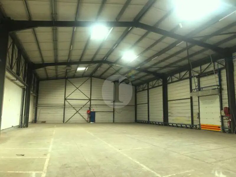 Flex in Ruitz for lease Interior Photo- Image 1 of 6