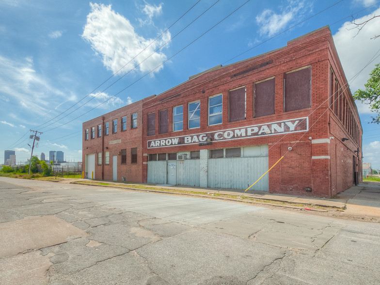 1144 NW 4th St, Oklahoma City, OK for lease - Primary Photo - Image 1 of 25