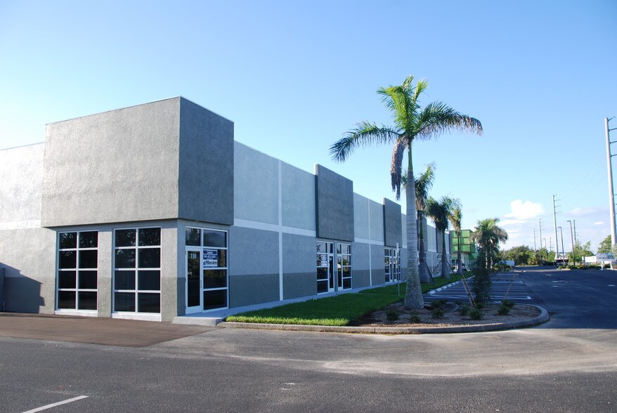 6600 Taylor Rd, Punta Gorda, FL 33950