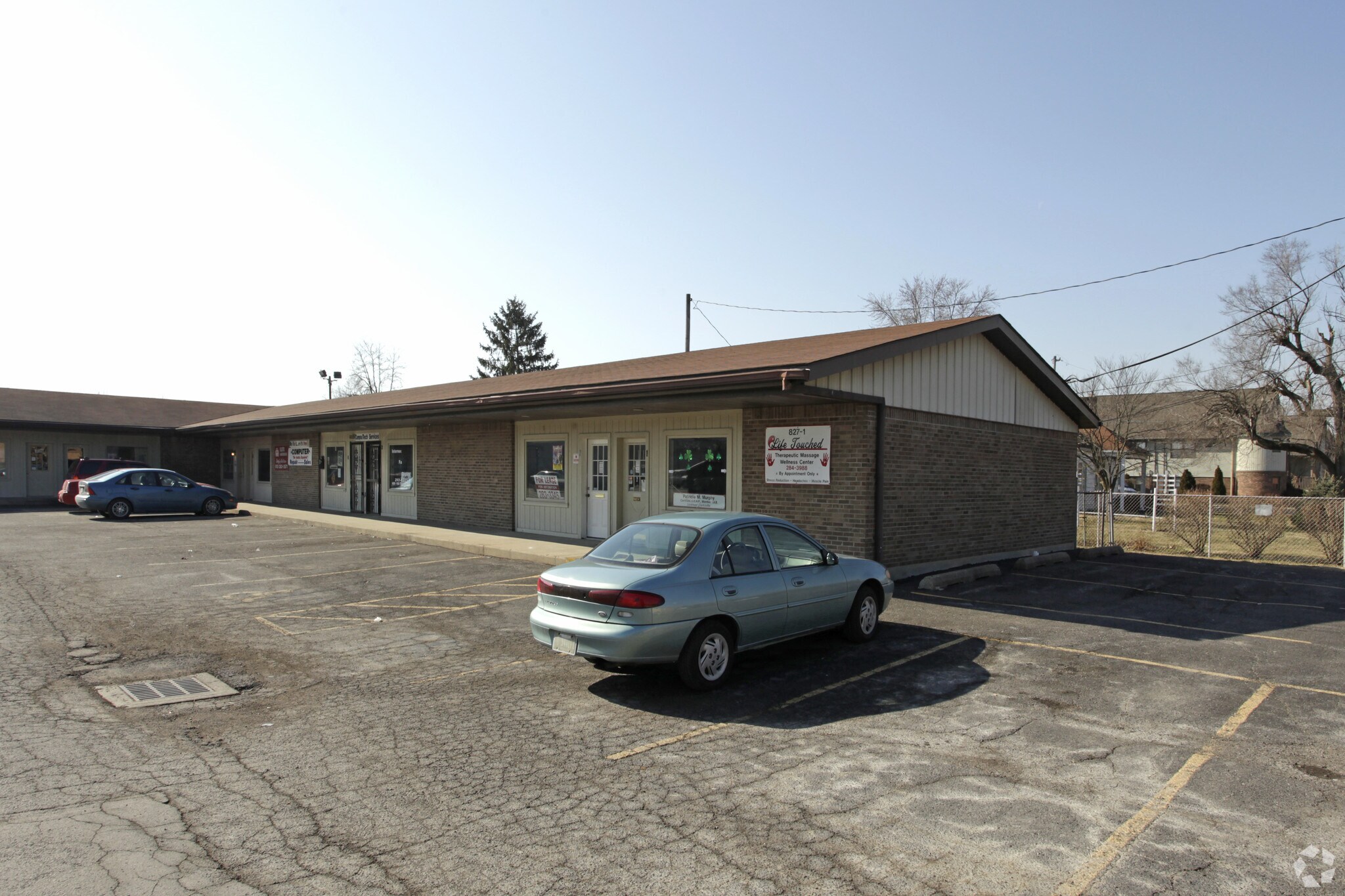 827 Eastern Blvd, Clarksville, IN for sale Primary Photo- Image 1 of 1