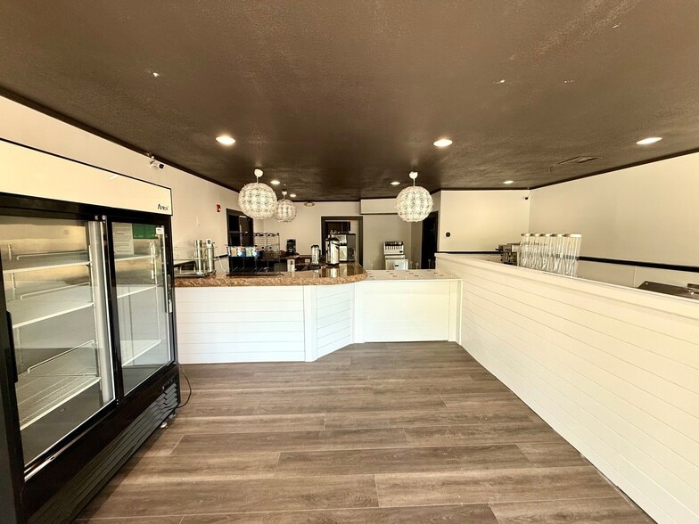 105 S Water St, Nixa, MO for sale - Building Photo - Image 2 of 32