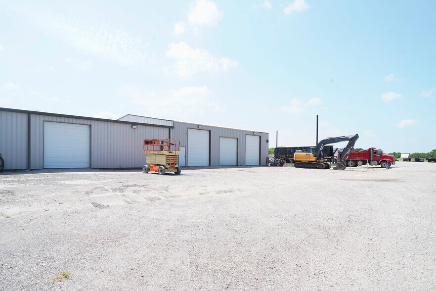 8808 County Road 1458, Taft, TX 78390 REDUCED LEASE RATE