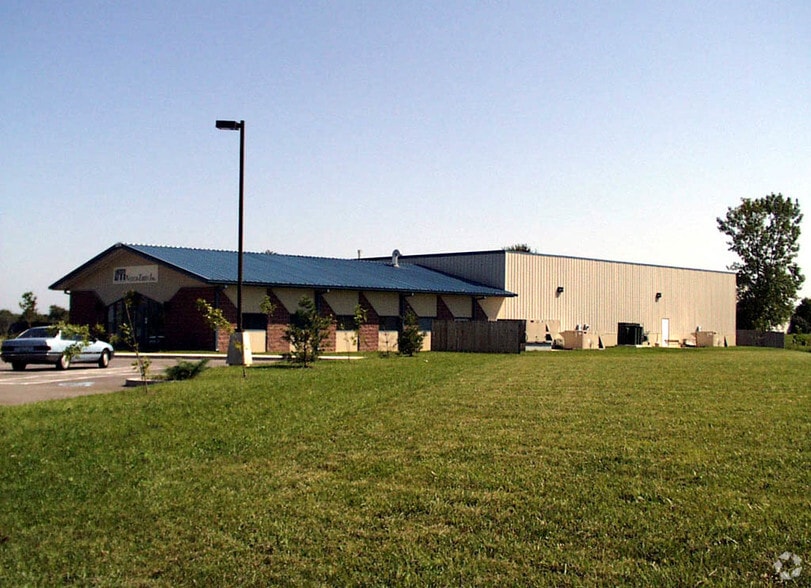400 Trade Center Dr, Saint Peters, MO for sale - Primary Photo - Image 2 of 12