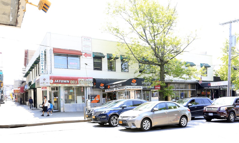 4653-4651 White Plains Rd, Bronx, NY for lease - Building Photo - Image 3 of 3