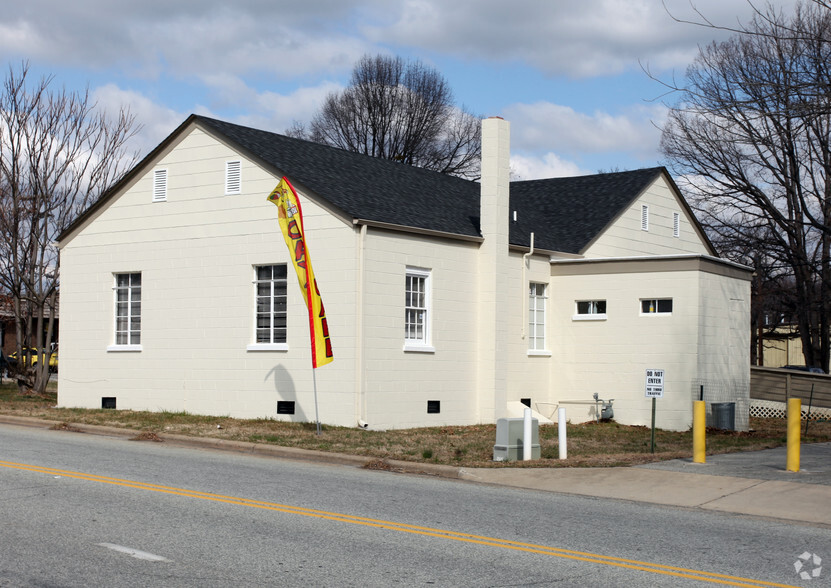 131 Manley Ave, Greensboro, NC for lease - Building Photo - Image 2 of 2