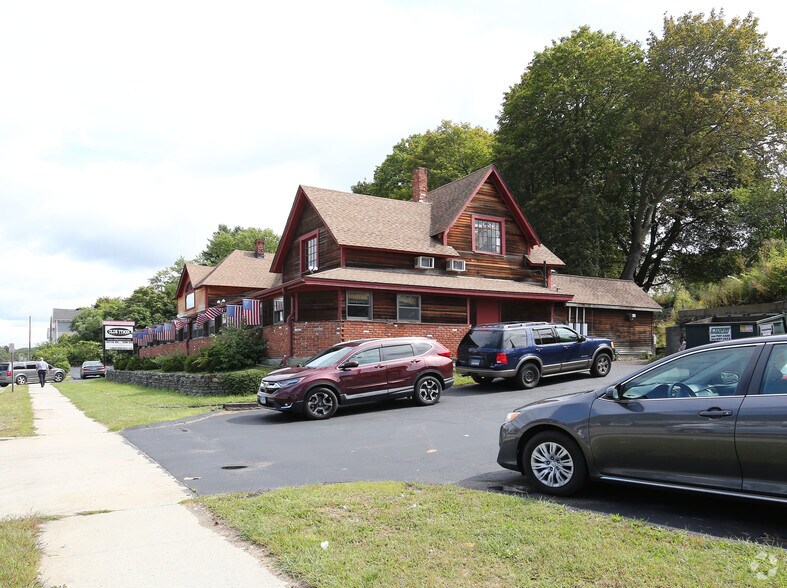 360-364 W Main St, Norwich, CT for sale - Primary Photo - Image 1 of 1