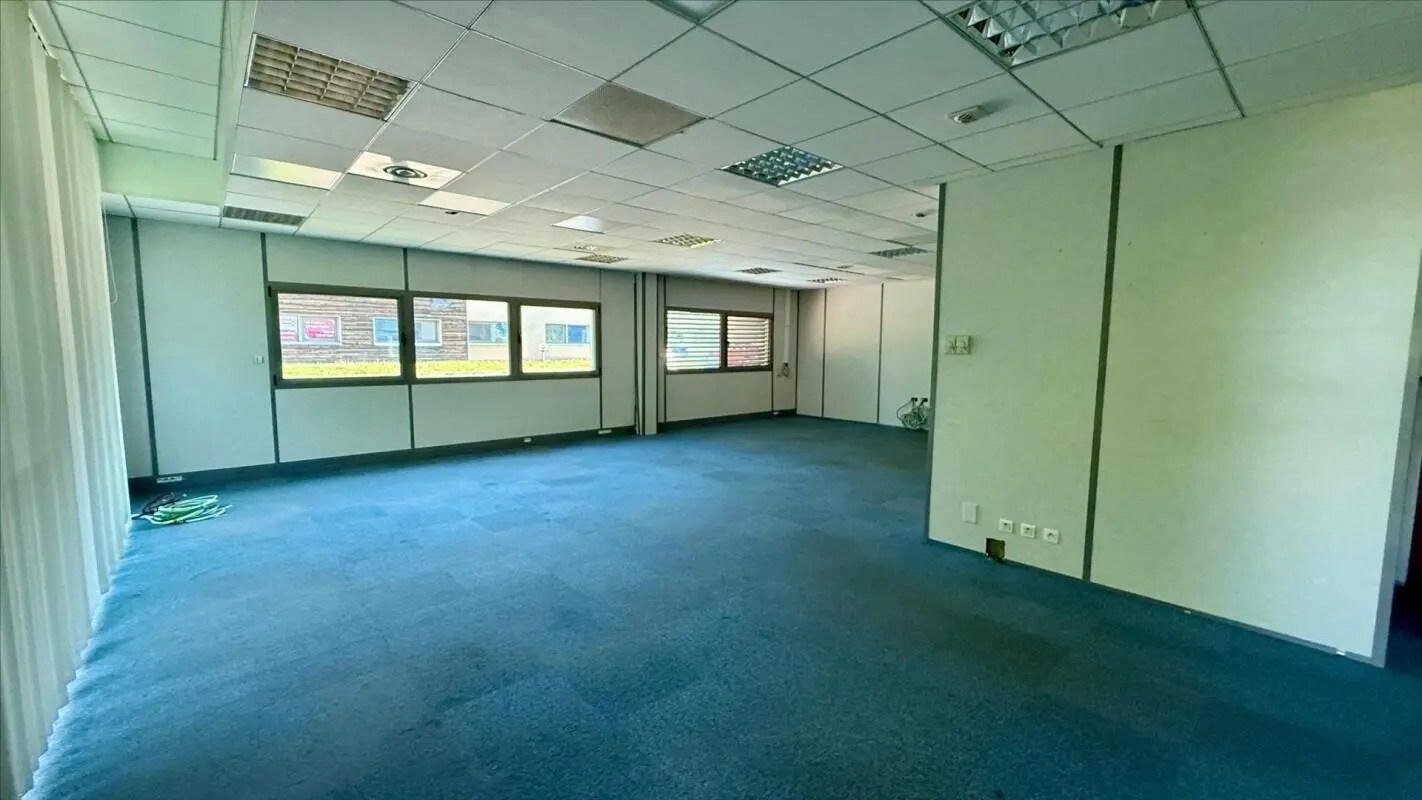 Flex in Bourg-en-Bresse for sale Interior Photo- Image 1 of 4