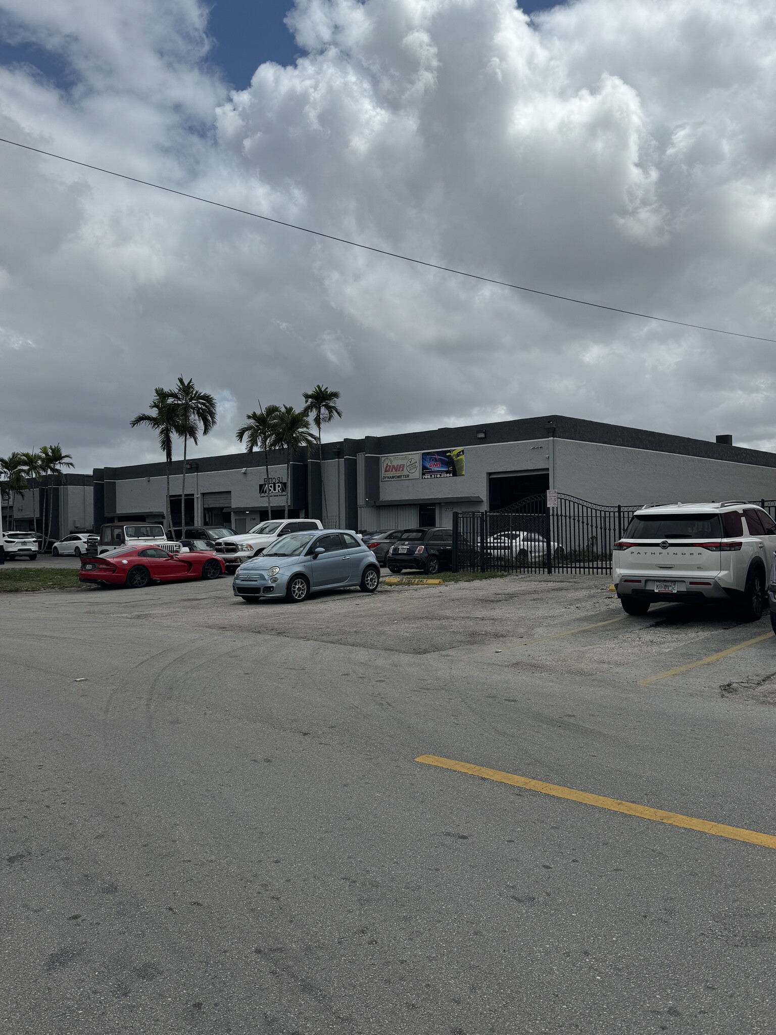 2746-2772 W 79th St, Hialeah, FL for lease Building Photo- Image 1 of 3