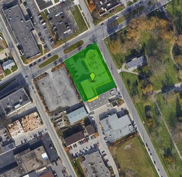 375 Giles Blvd E, Windsor, ON for sale - Primary Photo - Image 1 of 1