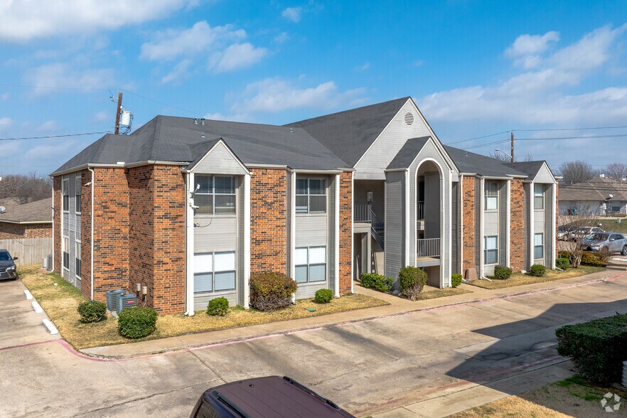 3815 Stuart Rd, Denton, TX for sale - Primary Photo - Image 1 of 1