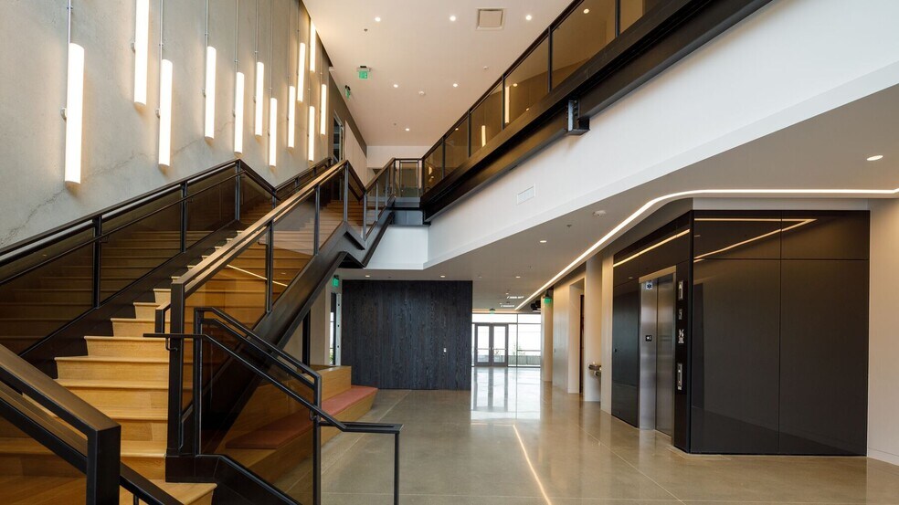 615 International Pky, Tracy, CA for lease - Interior Photo - Image 3 of 15