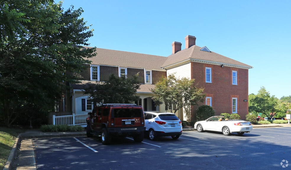 10003 Courtview Ln, Chesterfield, VA for lease - Building Photo - Image 2 of 9