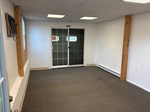 77-79 Pine St, Bristol, CT for lease Interior Photo- Image 1 of 4