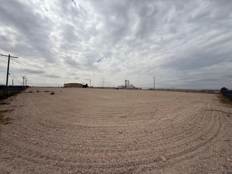 2916 Boyd Dr, Carlsbad, NM for lease - Building Photo - Image 3 of 14