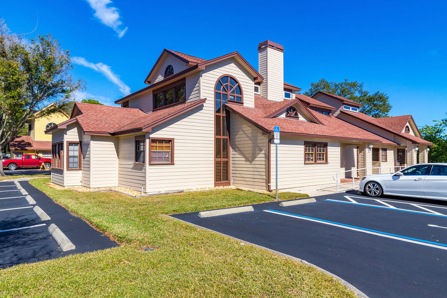 10225 Ulmerton Rd, Largo, FL for sale - Building Photo - Image 1 of 1