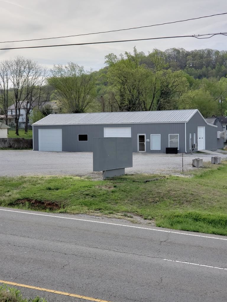 507 W Main St, Livingston, TN for sale Primary Photo- Image 1 of 1