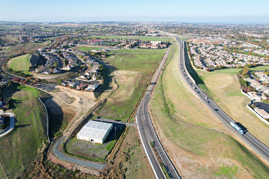 730 Concord Ave, Brentwood, CA for sale - Building Photo - Image 1 of 16