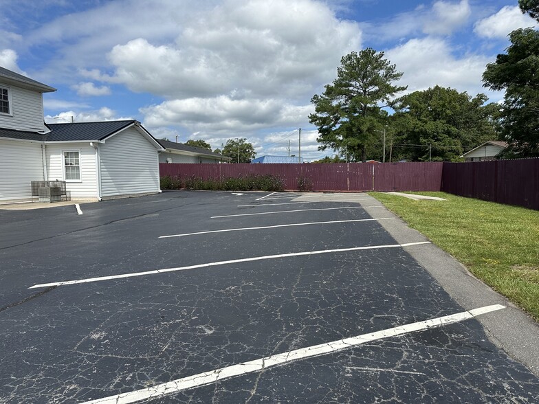 5440 Yadkin Rd, Fayetteville, NC for sale - Building Photo - Image 3 of 5