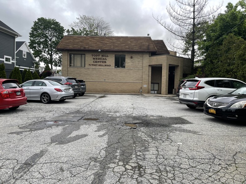 71 Todt Hill Rd, Staten Island, NY for lease - Building Photo - Image 3 of 13